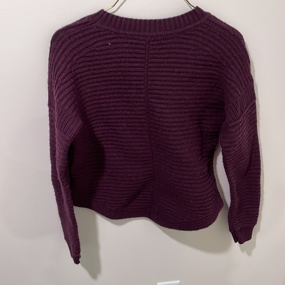 Womens small Max Studio plum sweater - Picture 3 of 5